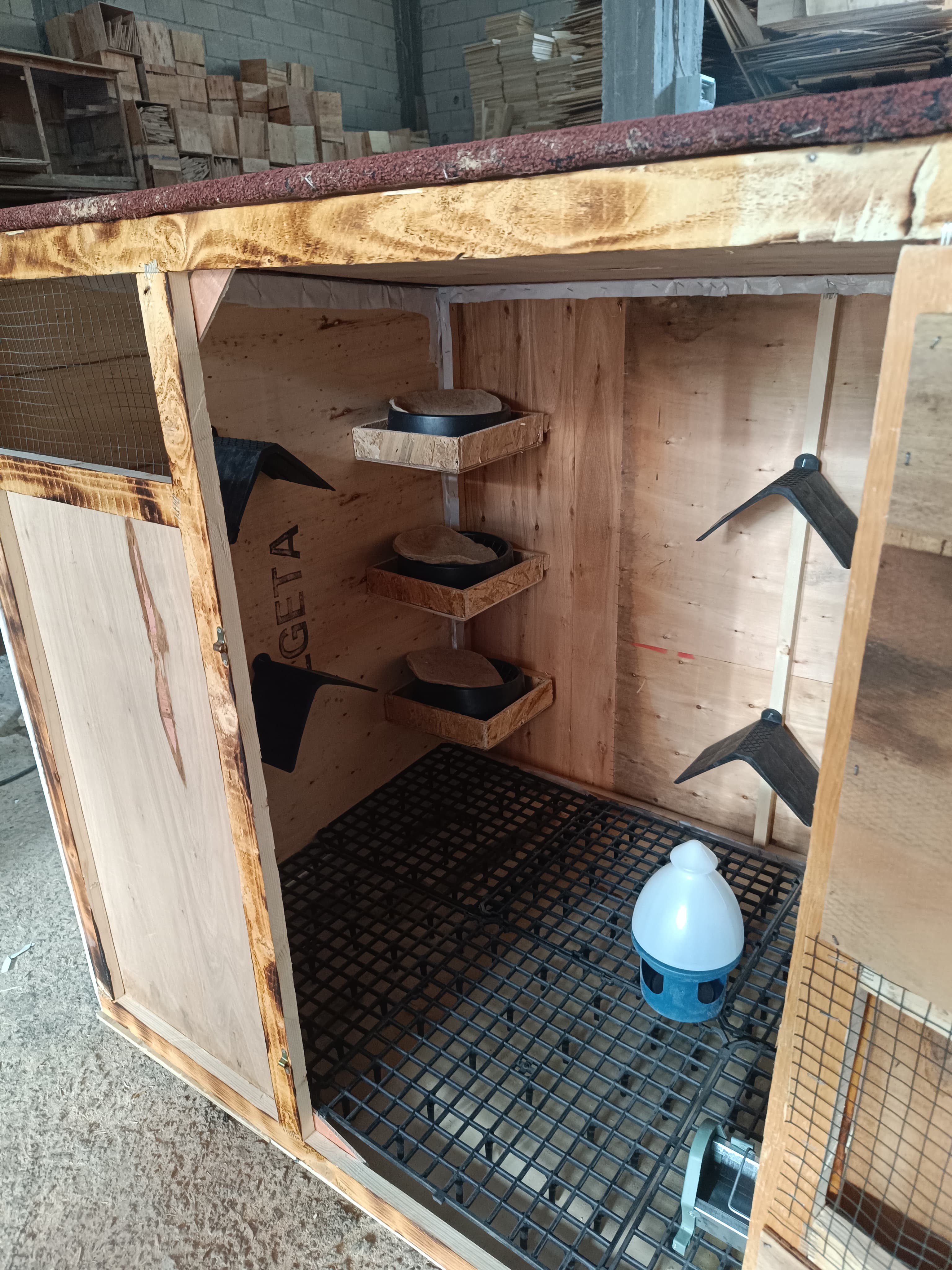 Özel yapım güvercin kümesi küçük görsel